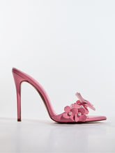 Grain Pearl Flower Slippers In Pink