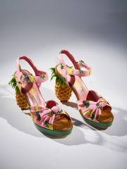 Azhira Pineapple Sandals In Pink