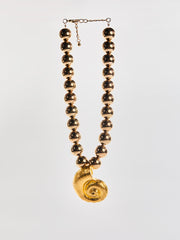 Oexis Conch Necklace In Gold